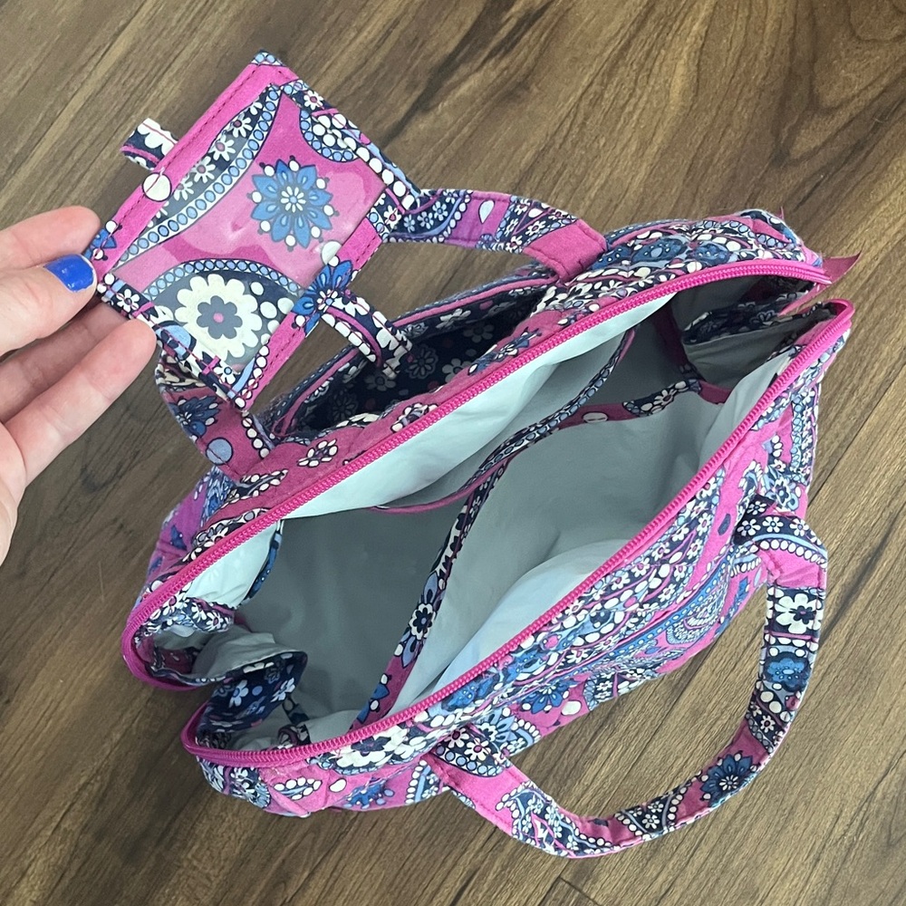 Vera Bradley Quilted Cosmetic Case / Lunch Bag in (Retired) Boysenberry Paisley